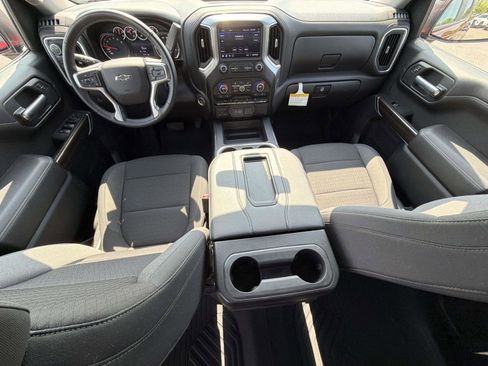 Certified 2021 Chevrolet Silverado 1500 LT Trail Boss w/ Safety Package AWD/4WD image 20