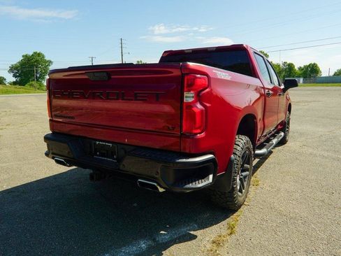 Used 2021 Chevrolet Silverado 1500 LT Trail Boss w/ Convenience Package II AWD/4WD image 3