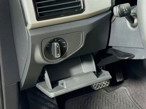 Used 2022 Volkswagen Atlas Cross Sport SE image 10