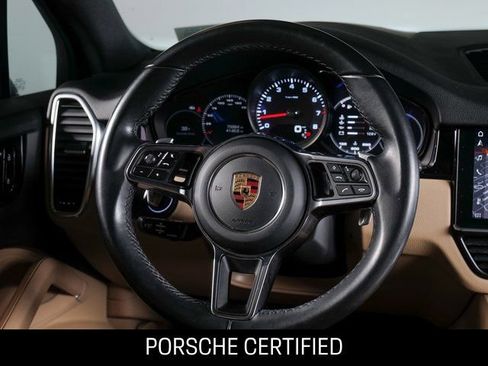 Used 2019 Porsche Cayenne image 16