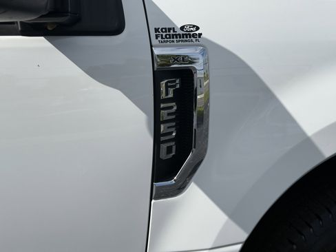 Used 2021 Chevrolet Silverado 1500 Custom RWD image 9