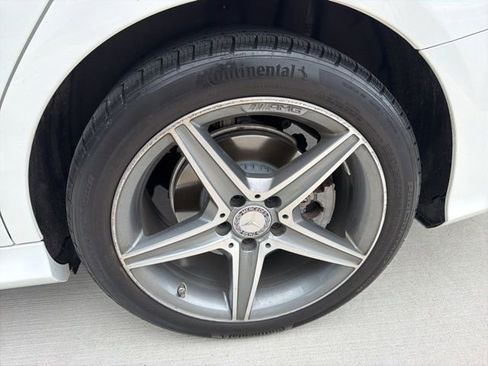 Used 2015 Mercedes-Benz C 300 4MATIC Sedan image 12