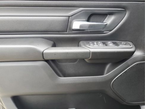 New 2026 RAM 1500 Express AWD/4WD image 16