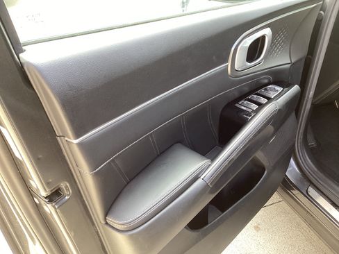 Used 2021 Kia Sorento SX FWD image 17