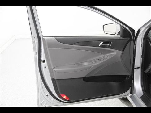 Used 2013 Hyundai Sonata GLS w/ Popular Equipment Pkg image 4