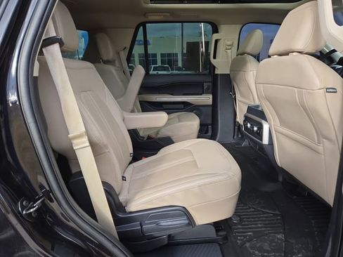 Used 2022 Ford Expedition Limited image 36
