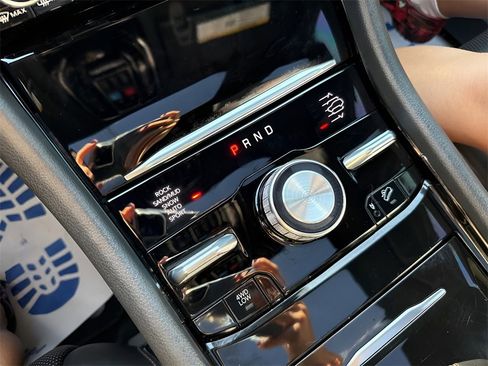 Used 2024 Jeep Grand Cherokee L Summit w/ High Altitude Package image 32