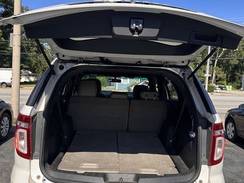 Used 2012 Ford Explorer XLT image 5