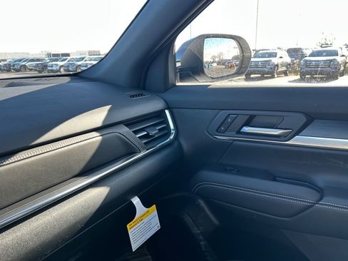 New 2026 GMC Terrain Elevation w/ Elevation Premium Package AWD/4WD image 29