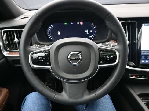Used 2025 Volvo V60 B5 Cross Country Plus AWD/4WD image 24