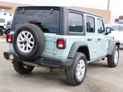 Used 2023 Jeep Wrangler Sport S image 5