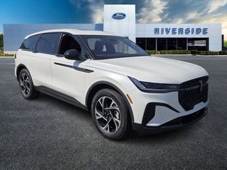 Used 2024 Lincoln Nautilus Premier w/ Equipment Group 102A video 1