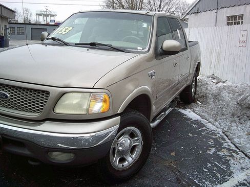 Used 2001 Ford F150 Lariat image 3