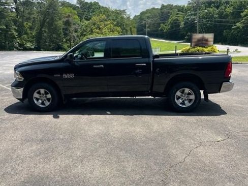 Used 2017 RAM 1500 ST w/ SXT Appearance Group AWD/4WD image 11