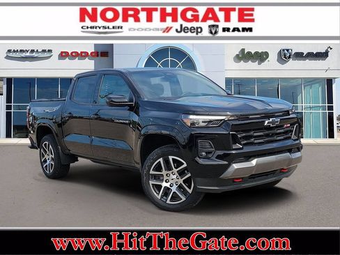 Used 2024 Chevrolet Colorado Z71 w/ Z71 Convenience Package 2 AWD/4WD image 1