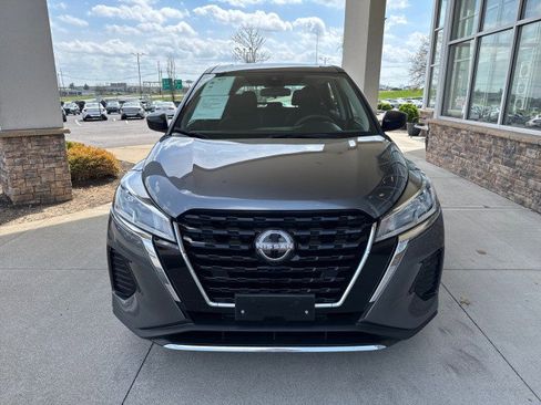 Used 2024 Nissan Kicks S FWD image 3