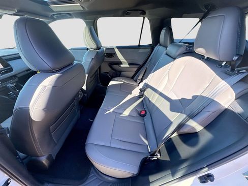 New 2026 Subaru Outback Limited AWD/4WD image 24