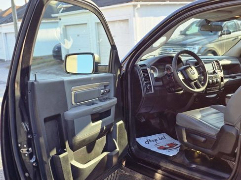 Used 2019 RAM 1500 Tradesman w/ Power & Remote Entry Group image 17