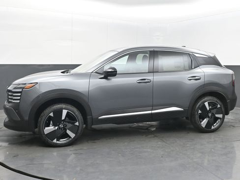 New 2026 Nissan Kicks SR image 4