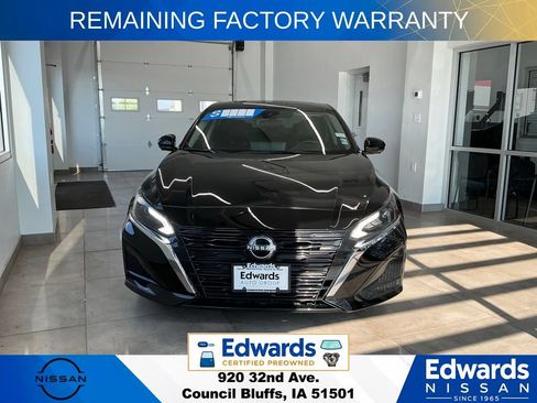 Used 2024 Nissan Altima 2.5 SL FWD image 3