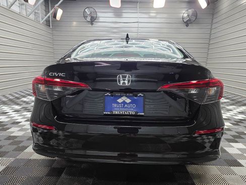 Used 2023 Honda Civic LX image 7