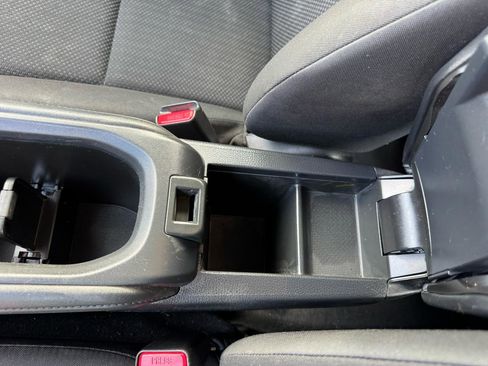 Used 2016 Honda HR-V LX image 32