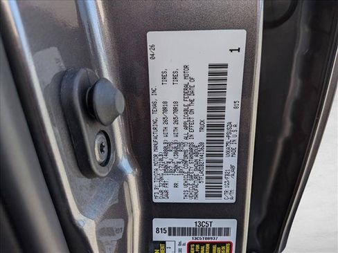 New 2026 Toyota Tundra SR5 AWD/4WD image 17