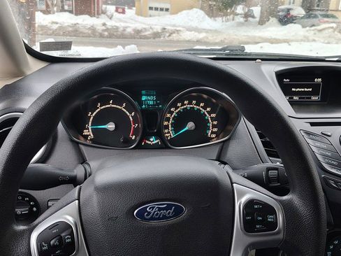 Used 2018 Ford Fiesta SE image 12