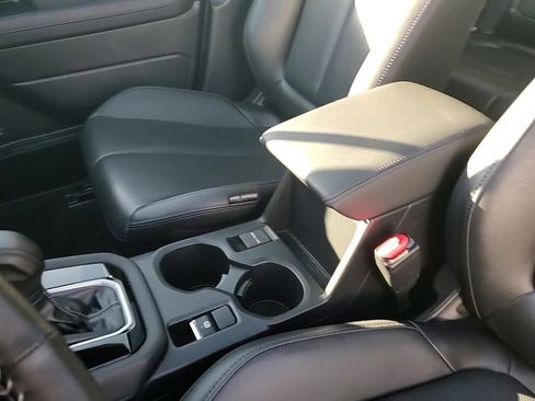 Certified 2025 Subaru Forester Limited image 25