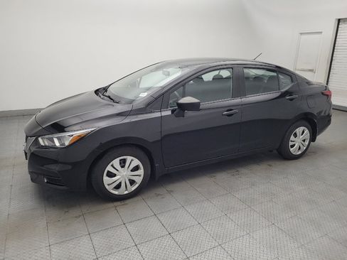 Used 2020 Nissan Versa S FWD image 2