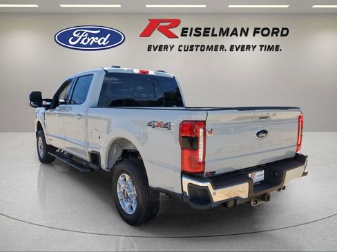 New 2026 Ford F250 XLT w/ XLT Premium Package AWD/4WD image 3