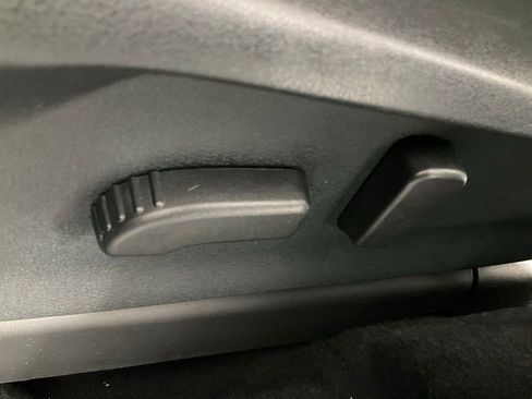 Used 2022 Subaru Ascent Premium w/ Convenience Package image 23