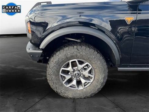 Used 2024 Ford Bronco Badlands image 14