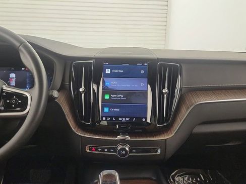 Used 2022 Volvo XC60 B6 Inscription w/ Advanced Package image 12