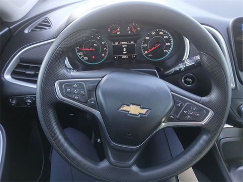 Used 2023 Chevrolet Malibu LT image 14