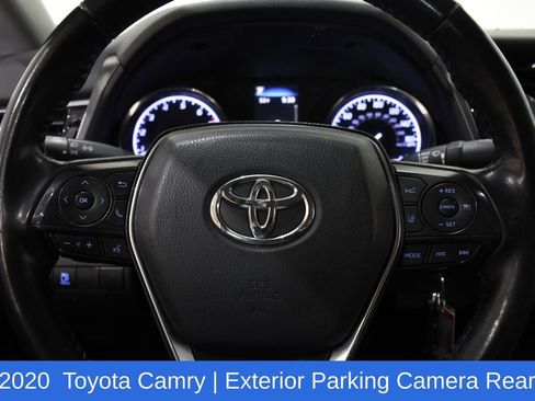 Used 2020 Toyota Camry SE FWD image 10