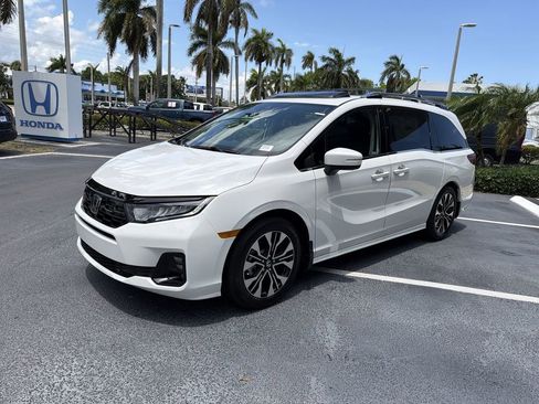 New 2026 Honda Odyssey Elite image 4