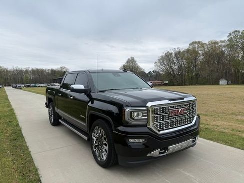 Used 2018 GMC Sierra 1500 Denali w/ Denali Ultimate Package image 3