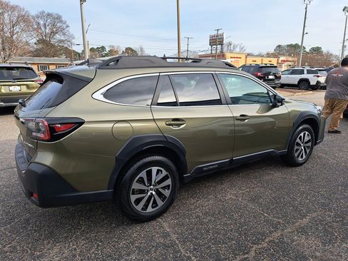 Certified 2024 Subaru Outback Premium w/ Popular Package #1A image 7