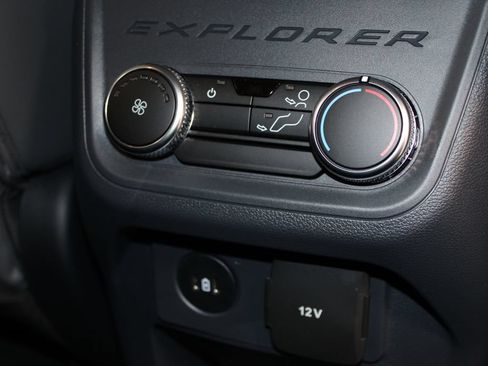 New 2026 Ford Explorer Active w/ Active Comfort Package RWD image 33