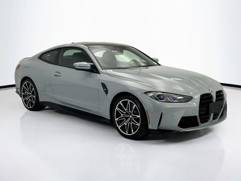 Used 2022 BMW M4 Coupe w/ Executive Package RWD image 3
