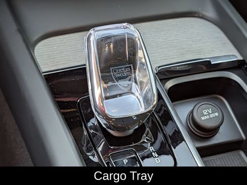 Used 2025 Volvo XC60 B5 Ultra w/ Protection Package Premier AWD/4WD image 18