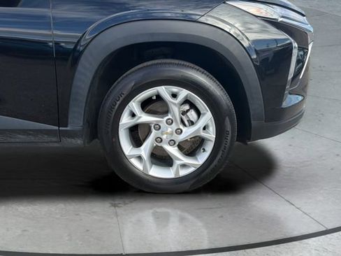 Certified 2024 Chevrolet Trax LS w/ LS Convenience Package image 29