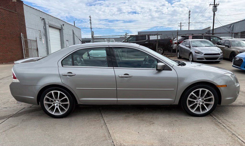 Used 2009 Ford Fusion SEL FWD image 5