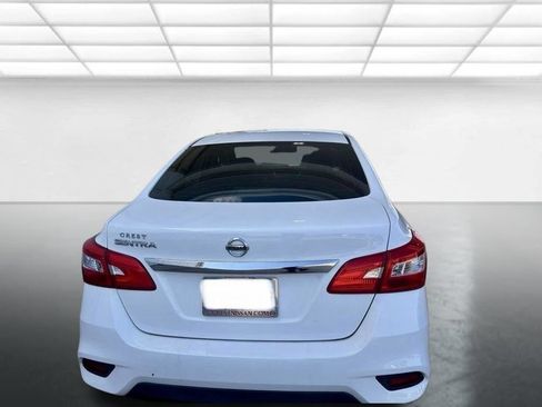 Used 2017 Nissan Sentra S FWD image 3
