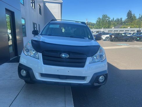Used 2014 Subaru Outback 2.5i w/ Alloy Wheel Package AWD/4WD image 7