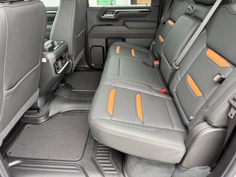 Used 2026 GMC Sierra 2500 AT4 w/ AT4 Premium Plus Package AWD/4WD image 40