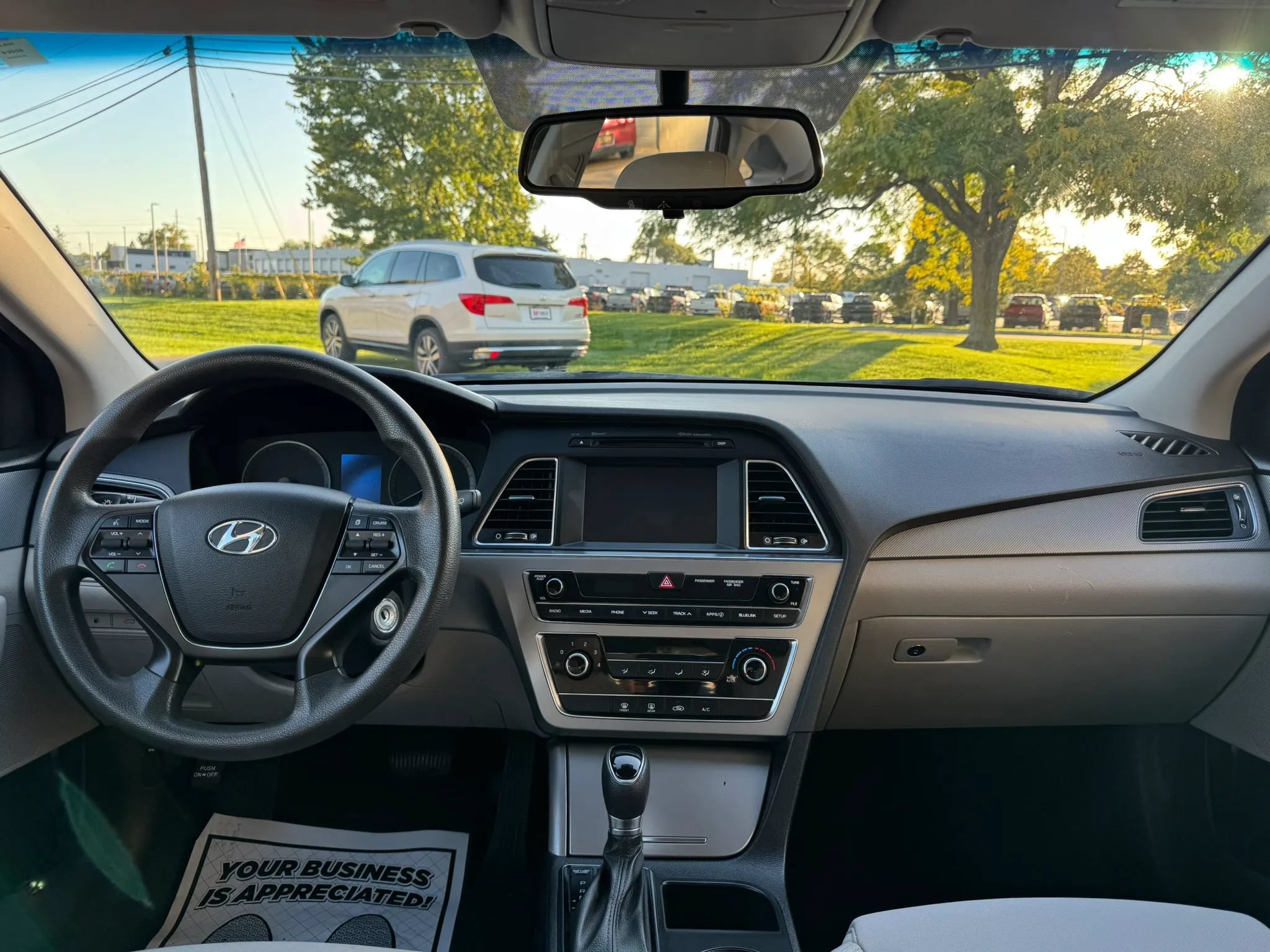 Used 2017 Hyundai Sonata SE w/ Winter Weather Package FWD image 13
