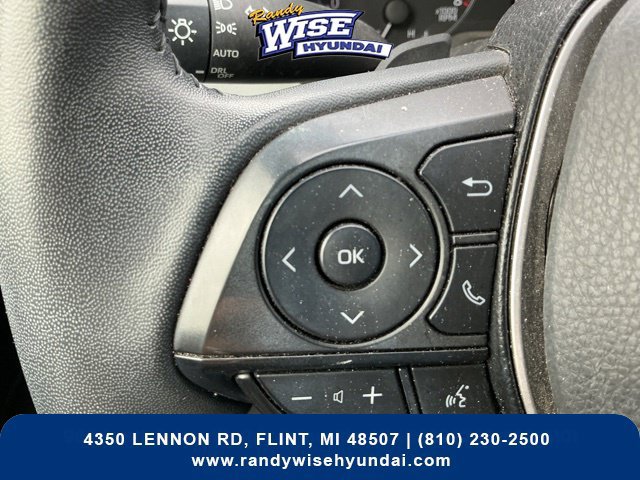 Used 2025 Toyota Corolla SE w/ SE Package FWD image 19