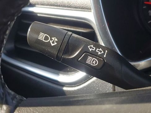 Used 2020 Chevrolet Equinox LT w/ Driver Convenience Package image 14